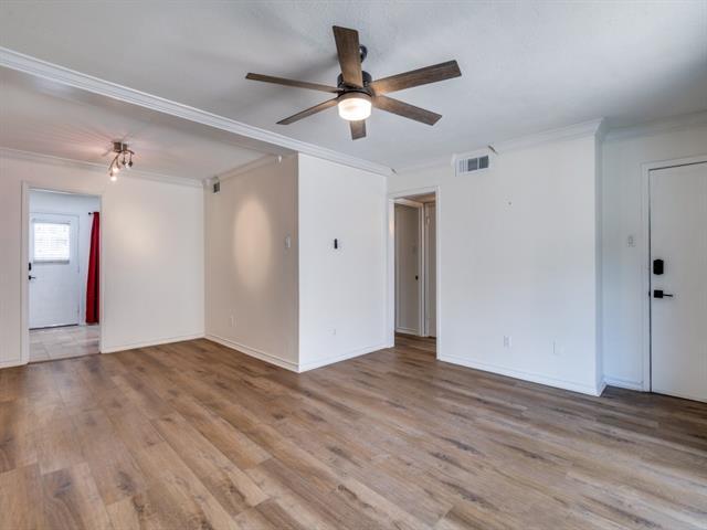 Building Photo - 10216 Regal Oaks Dr