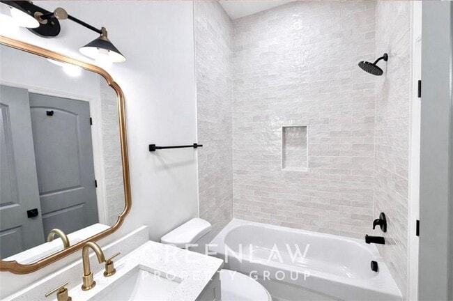 Building Photo - 830 Gaston St SW