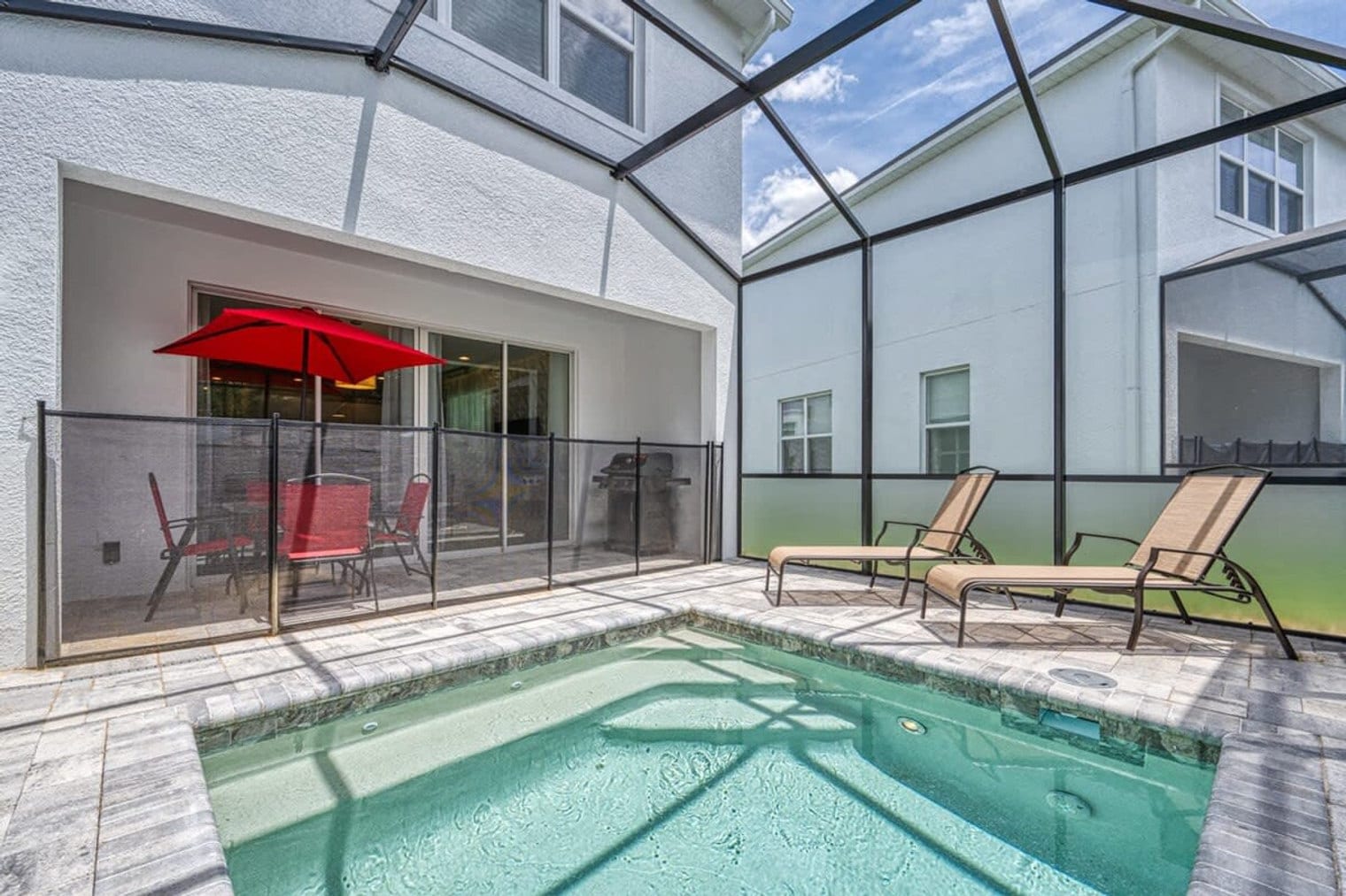 Building Photo - 17444 Hidden Forest Dr