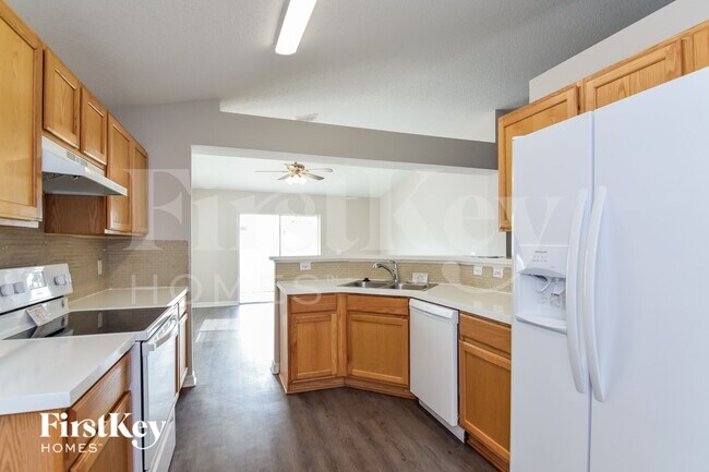 Building Photo - 10409 River Bream Dr