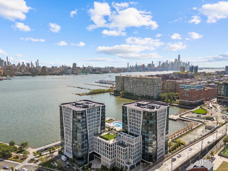 Building Photo - 100 Harbor Blvd