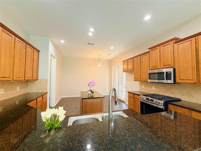 Building Photo - 69 Cattail Pond Dr