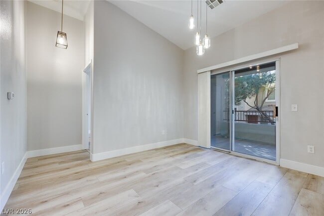 Building Photo - 1008 Domnus Ln