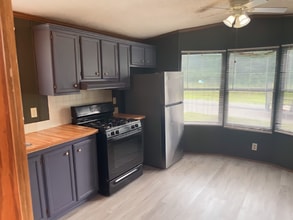 Building Photo - 1120 Rim Rd