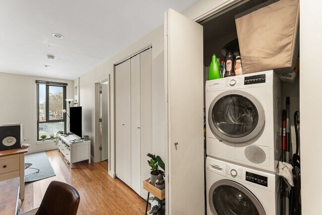 Building Photo - 691 Massachusetts Ave