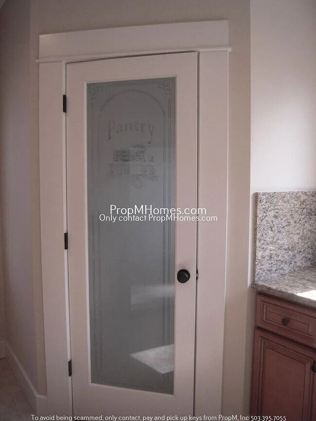 Building Photo - Timeless Belmont Home with Modern Updates!