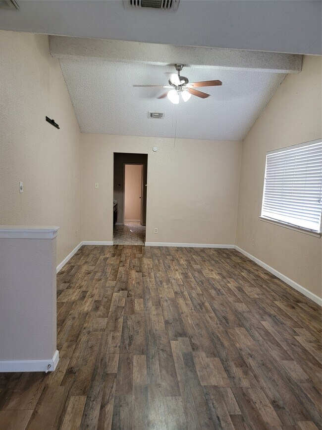 Building Photo - 6707 Loch Bruceray Dr