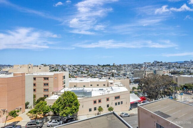Building Photo - 50 Terra Vista Ave