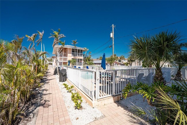 Building Photo - 2375 N Beach Rd