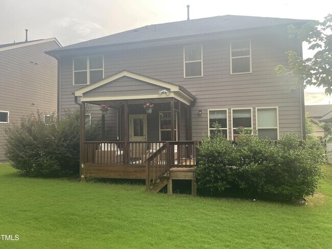 Building Photo - 920 Cozy Oak Ave