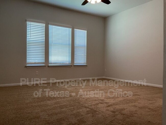 Building Photo - 112 Eagle Lake Dr