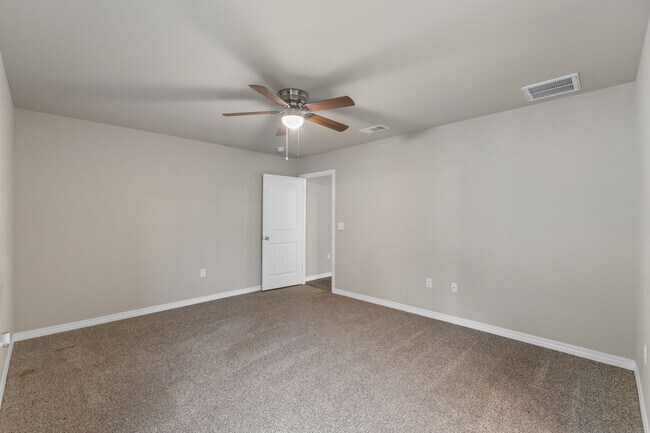 Building Photo - 3210 Electra Dr