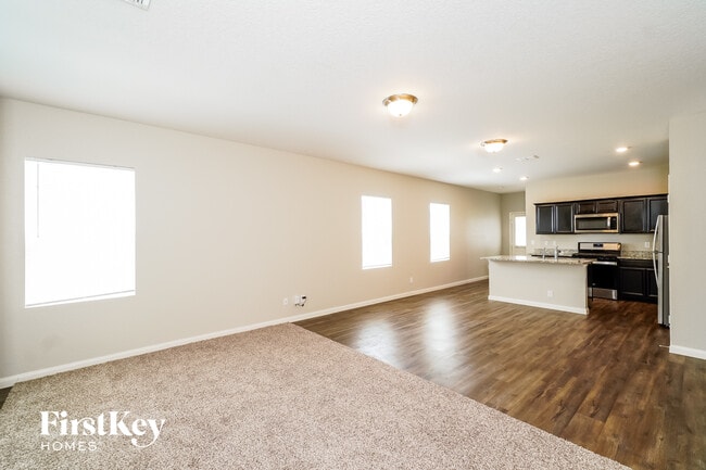 Building Photo - 13509 Sunrise Mdw