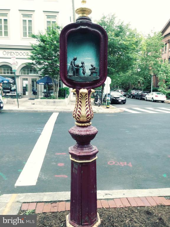 Building Photo - 2153 California St NW