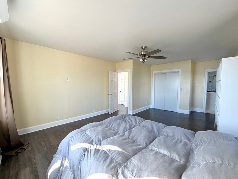 Building Photo - 36 Annavoy St