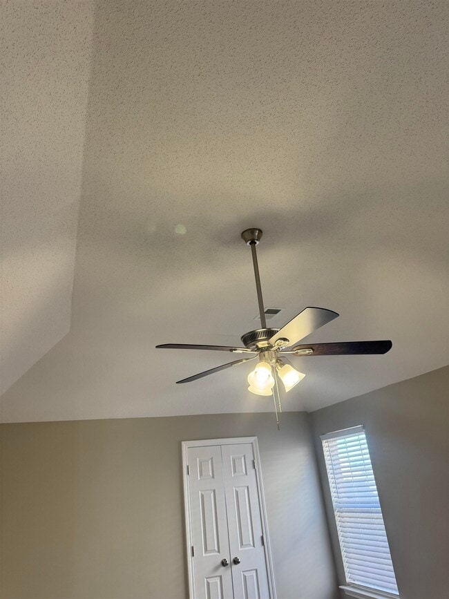 Building Photo - 4929 Whitfall Cove S