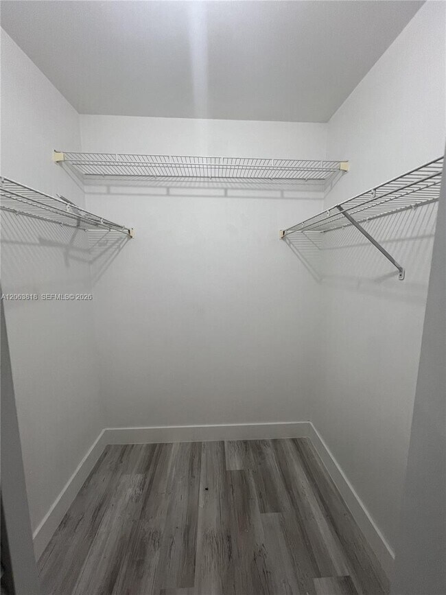 Building Photo - 289 SW 159th Ln
