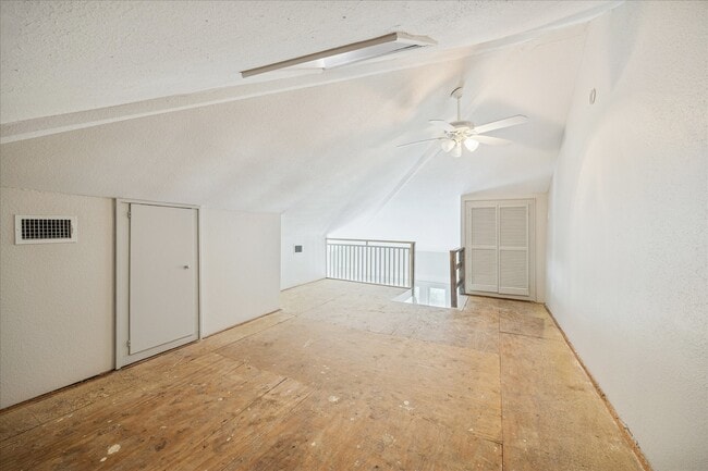 Building Photo - 1632 Hawthorne St