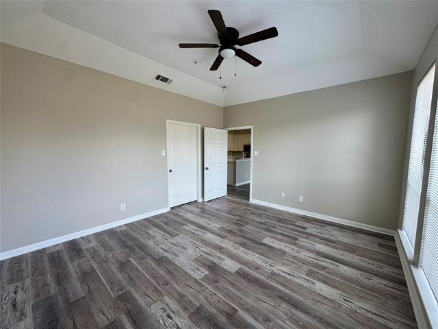Building Photo - 3500 E Park Blvd