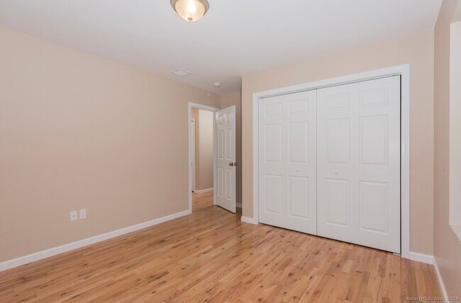 Building Photo - 13 Nature Ave