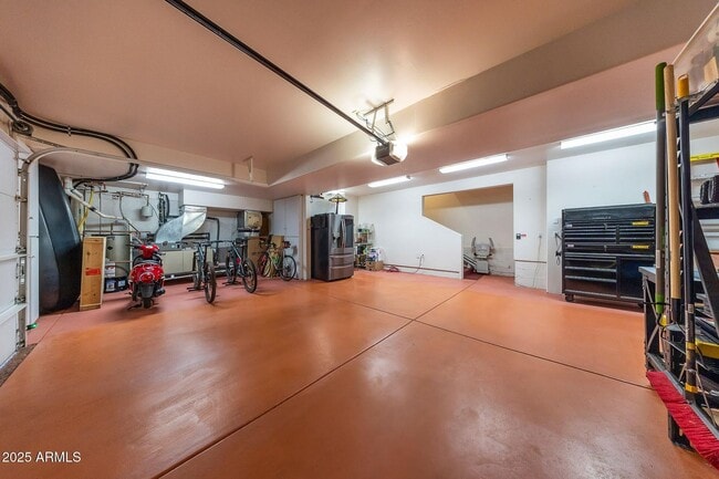 Building Photo - FULLY FURNISHED SEDONA DREAM HOME AWAITS