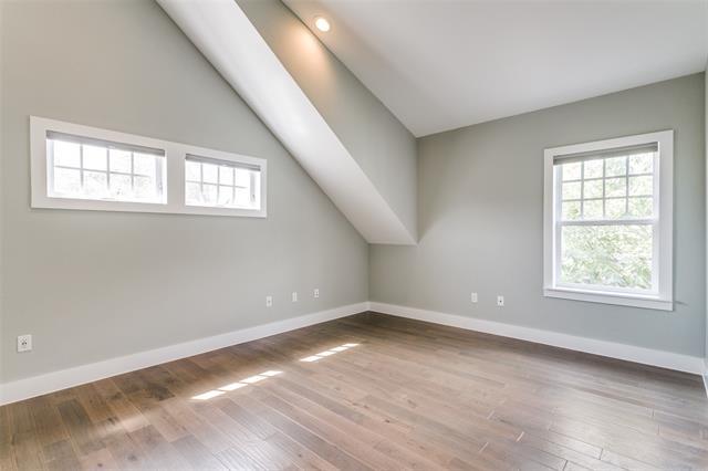 Building Photo - 911 Cedar Hill Ave