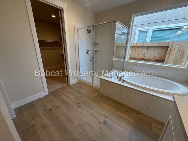 Building Photo - 1631 Delta Downs Dr