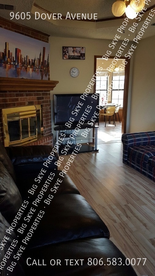 Building Photo - 9605 Dover Ave