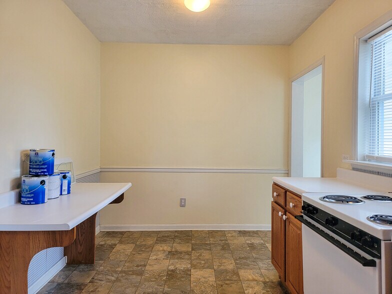 Building Photo - 10 N Farmersville Rd