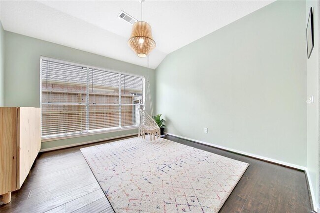 Building Photo - 21403 Hadrian Dr