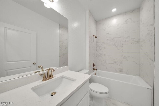 Building Photo - 1145 NW 27th Ct