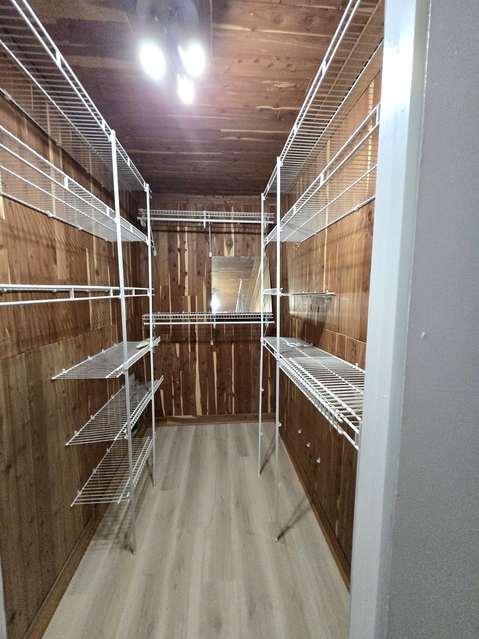 Building Photo - 3912 Riverside Cir