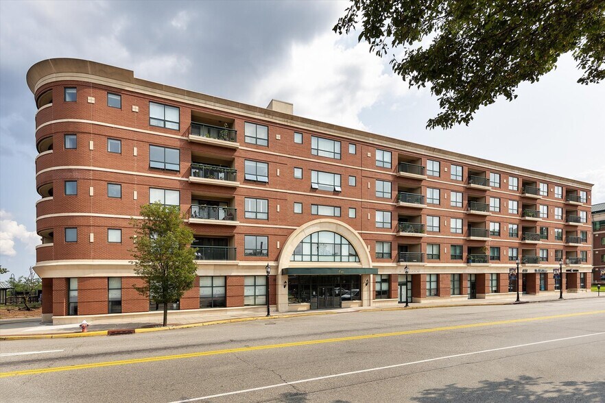 Primary Photo - 1 Orient Way