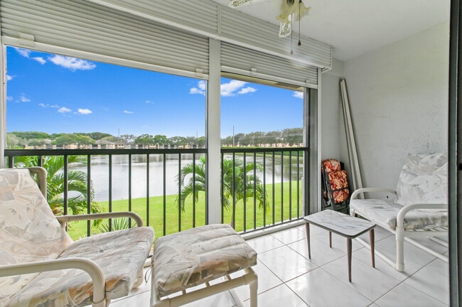 Building Photo - 15144 Ashland St