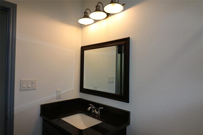 Building Photo - 8302 Park St