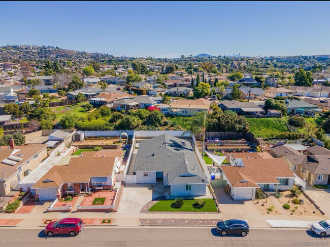 Building Photo - 6463 Estrella Ave