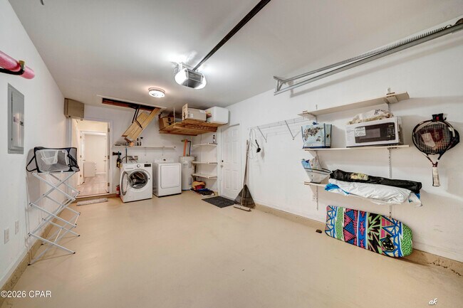 Building Photo - 420 Water Oak Cir