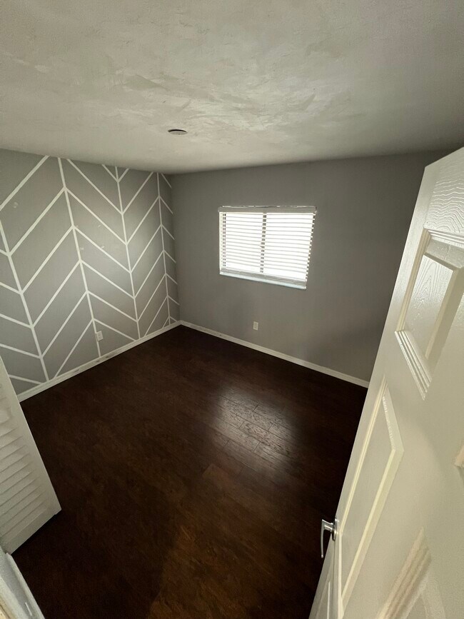 Building Photo - 28121 Pine Haven Way