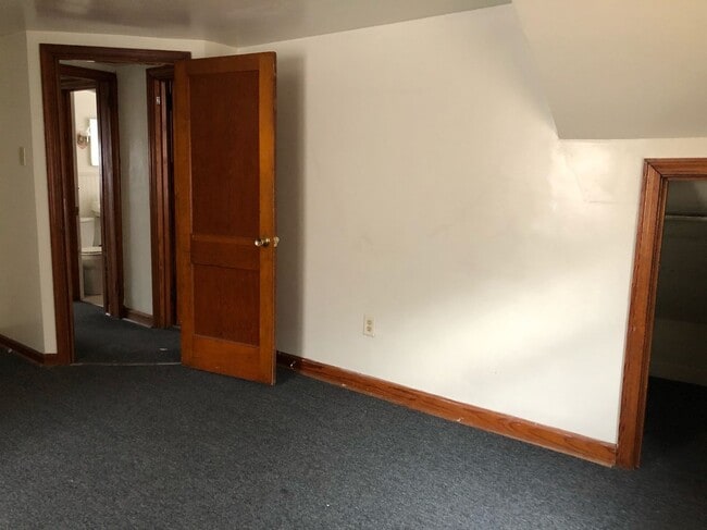 Building Photo - 1005 N Atherton St