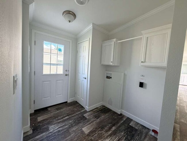 Building Photo - 5267 SW 32nd St