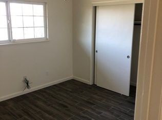 Building Photo - Duplex for Rent