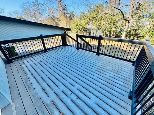 Building Photo - 1001 Archdale Dr