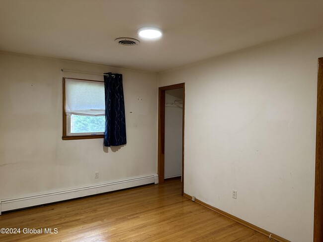 Building Photo - 92 Daytona Ave