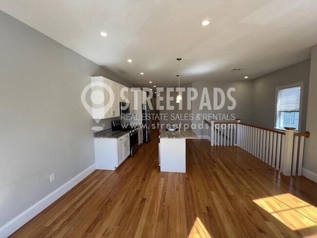Building Photo - 4 bedroom in Boston MA 02134