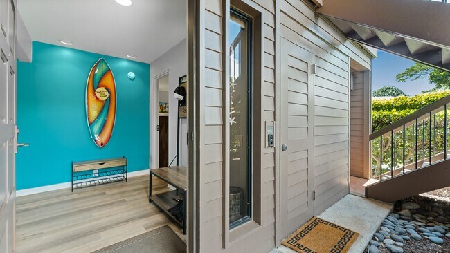 Building Photo - Renovated Two Bedroom/Two Bathroom at The Masters!