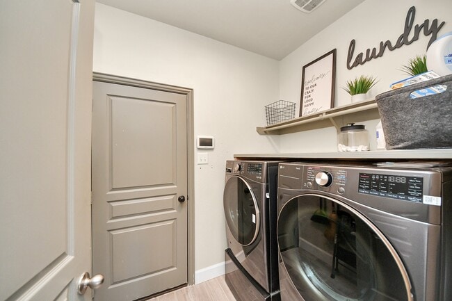 Building Photo - 18410 Avanta Cove Dr