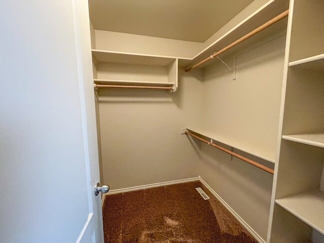 Building Photo - 4110 E Hayseed Ct