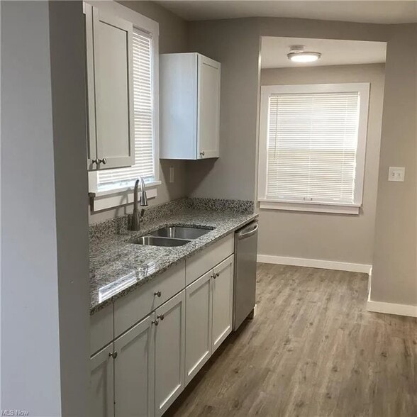 Building Photo - 3558 Cummings Rd