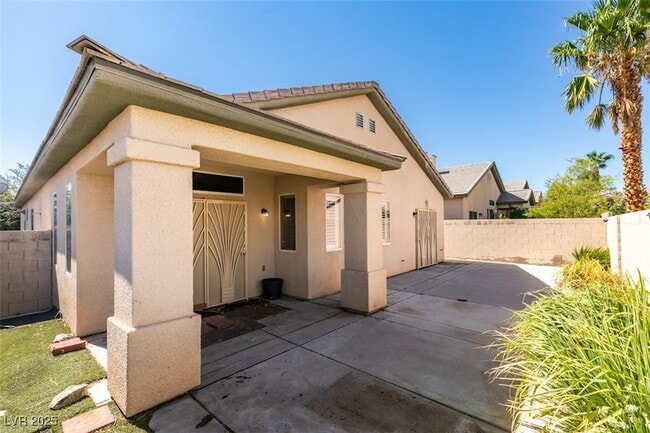 Building Photo - 7000 Point Cabrillo Ct