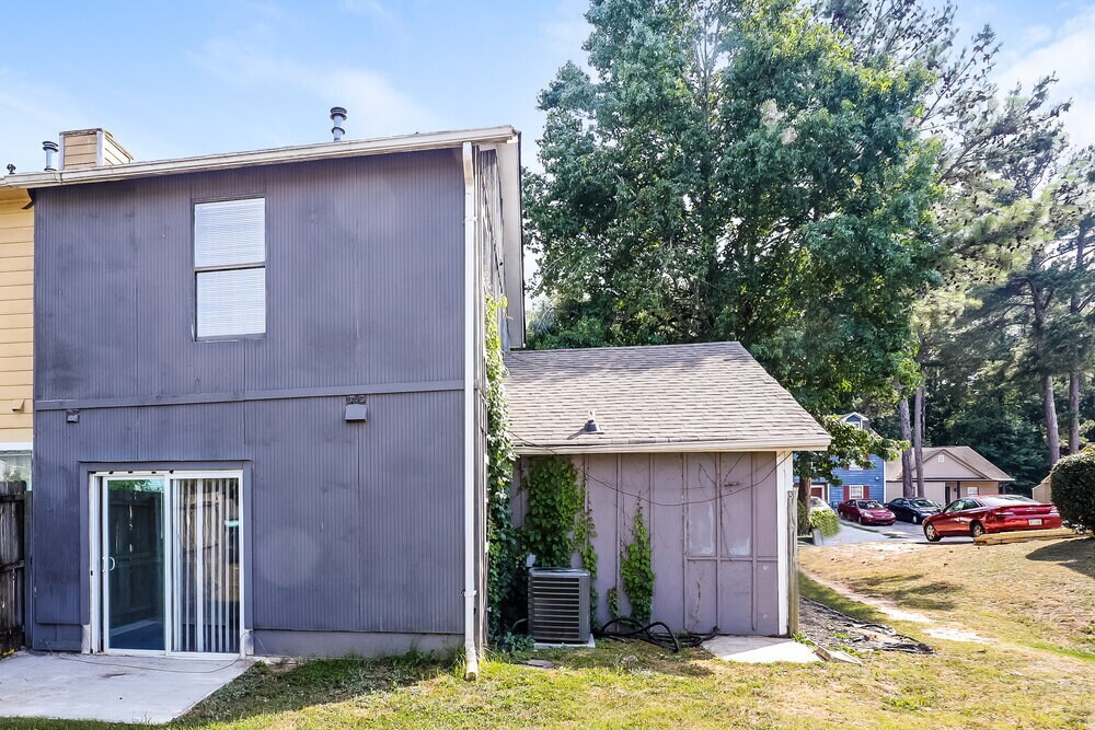 Building Photo - 8272 Canyon Forge Dr